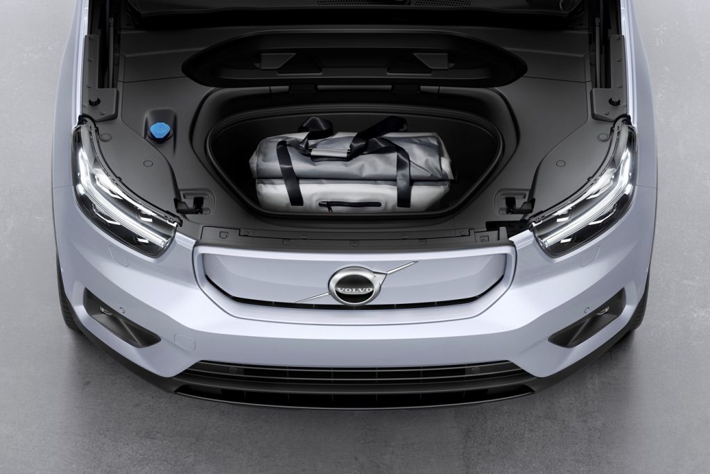 Volvo XC40 Recharge frunk