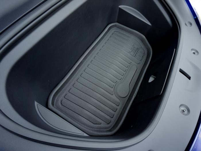 https://driveteslacanada.ca/model-y/3d-maxpider-model-y-all-weather-floor-mats-now-available-deal/attachment/tesla-model-y-frunk-liner-3d-maxpider-2_700x/