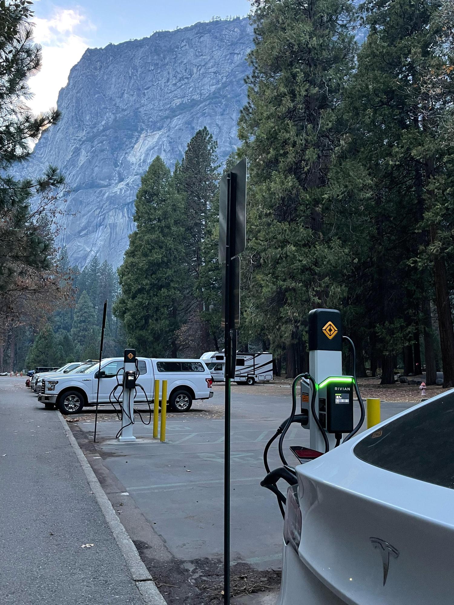 Yosemite ev deals charging