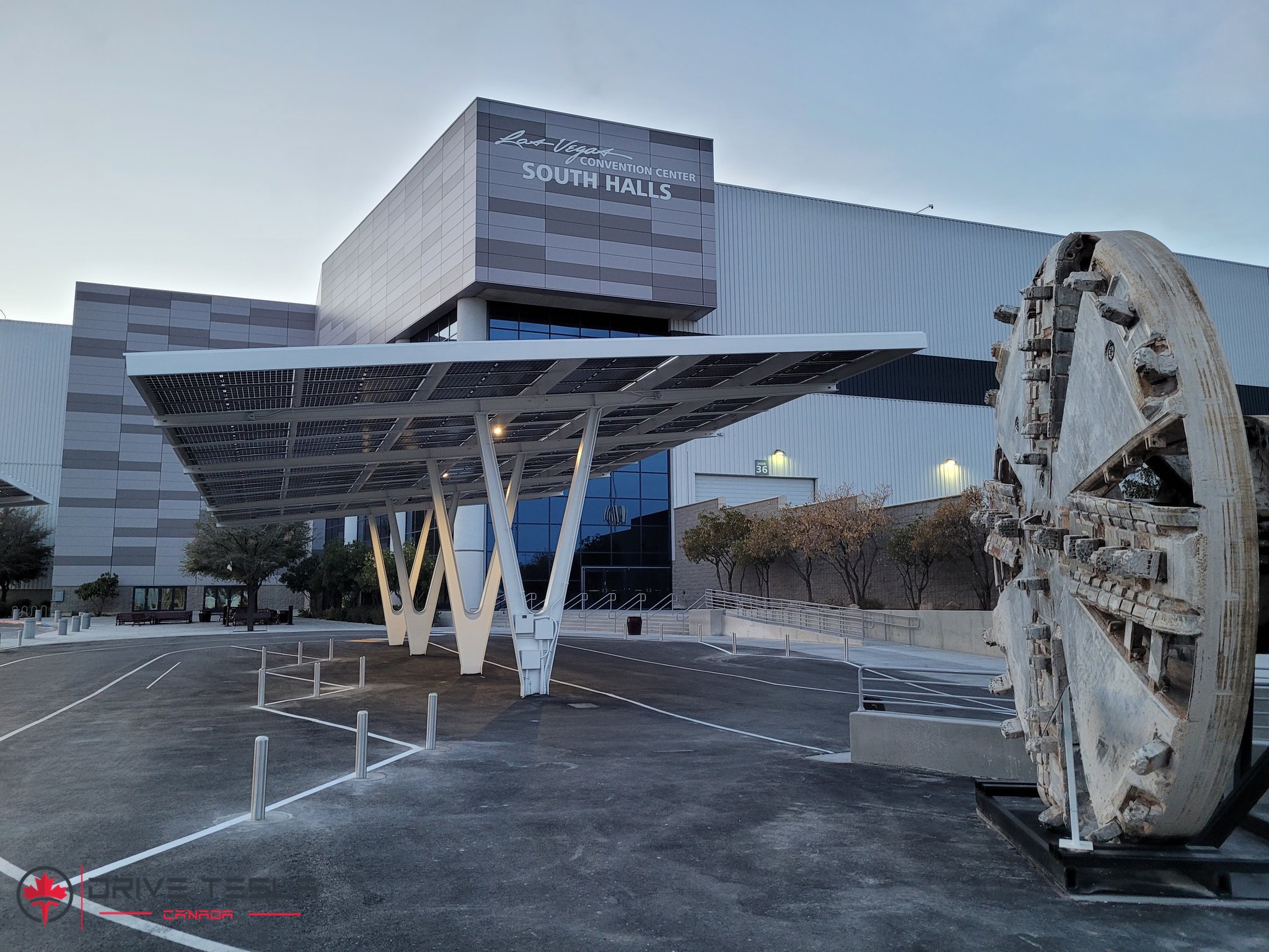 INSIDE LOOK — Ride through the Boring Company's Loop at LVCC 