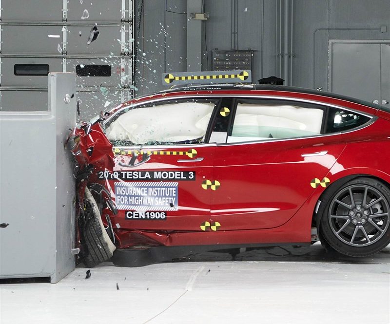 Tesla Model 3 IIHS crash test