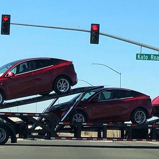 Tesla Model Y transport