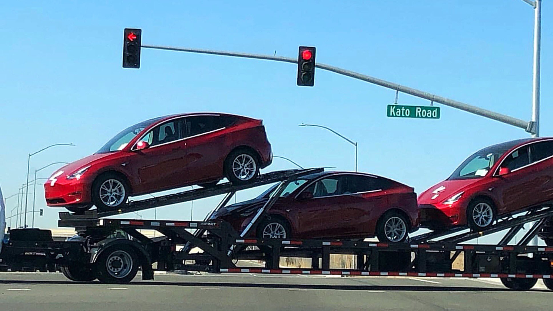 Tesla Model Y transport
