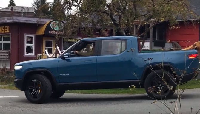 Rivian R1T in Ucluelet