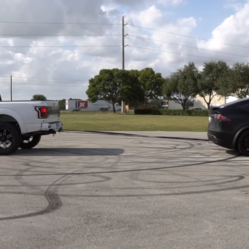 Ford vs Tesla