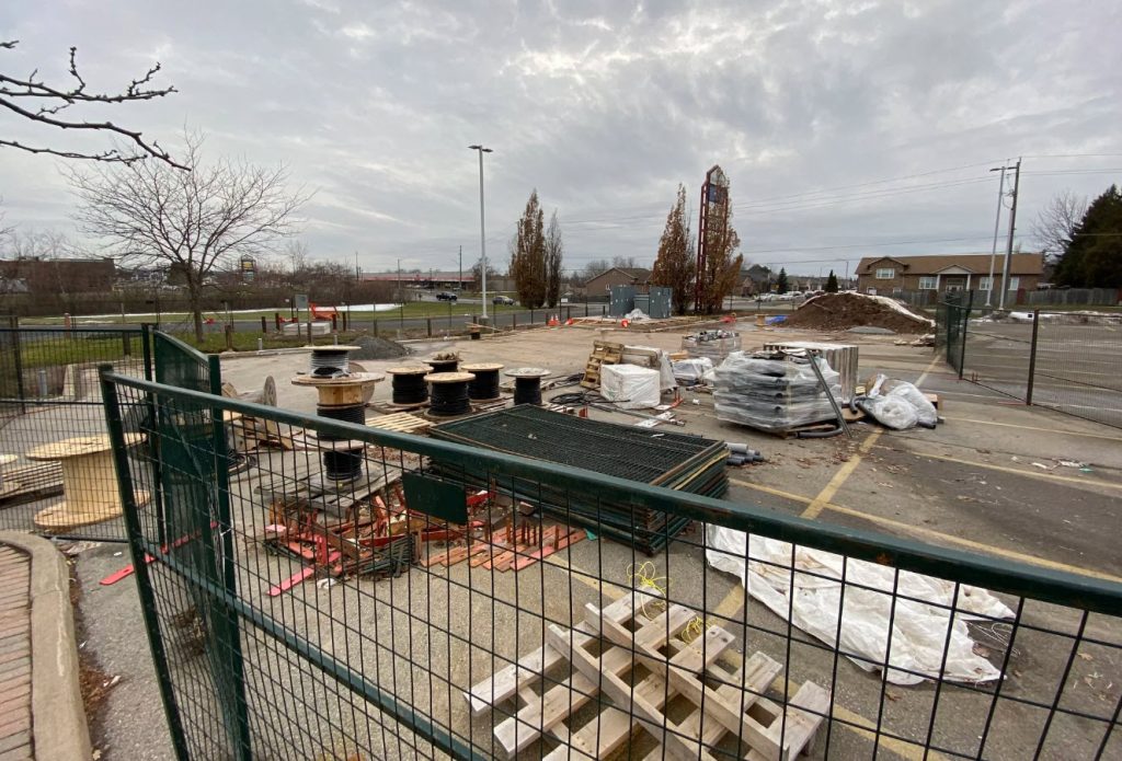 Tesla Supercharger in Niagara Falls, Ontario under construction Drive