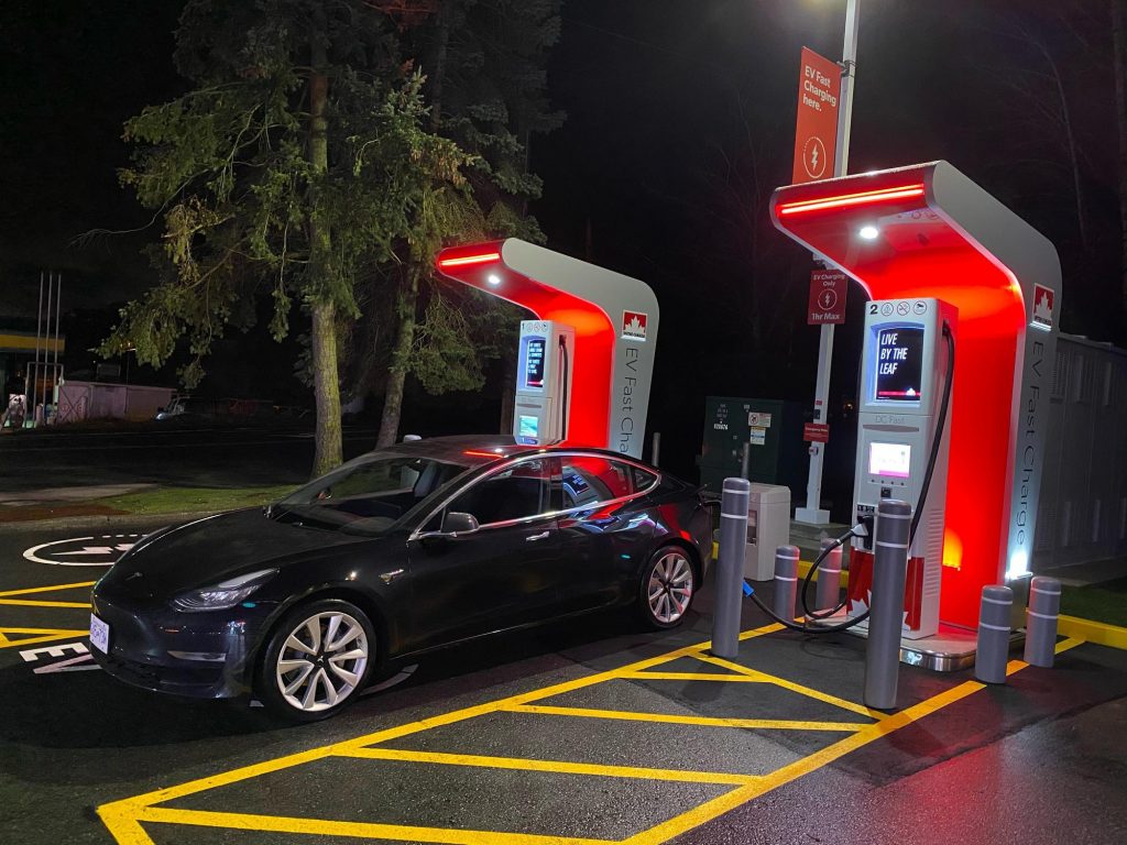 Petro-Canada Fast Charger Elk Lake