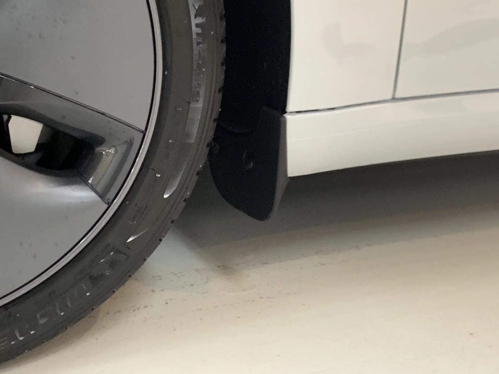 Here are the new Tesla OEM mud flaps and splash guards for your