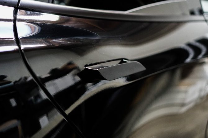 Nikola Pro Tesla Model S chrome delete kit