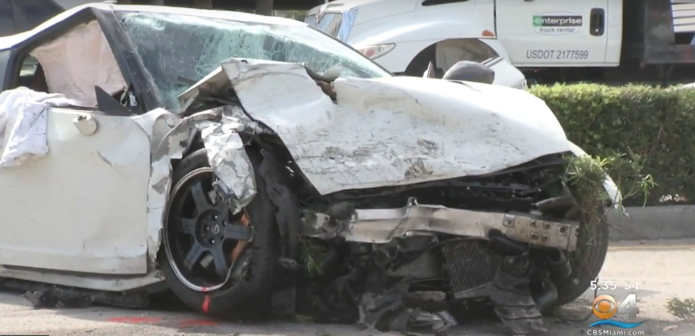 Nissan GTR Tesla crash