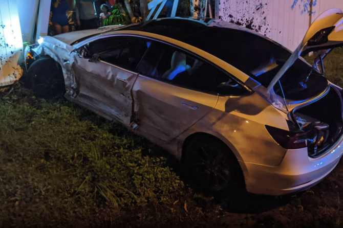 Tesla Model 3 crash