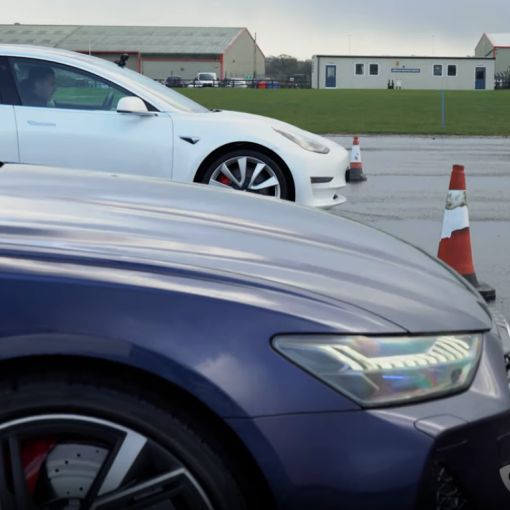 Audi RS6 vs Tesla Model 3