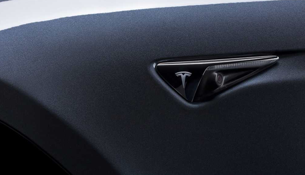 Tesla Model 3 side repeater camera