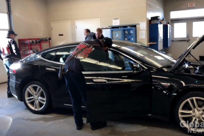 Tesla Model S firefighter training