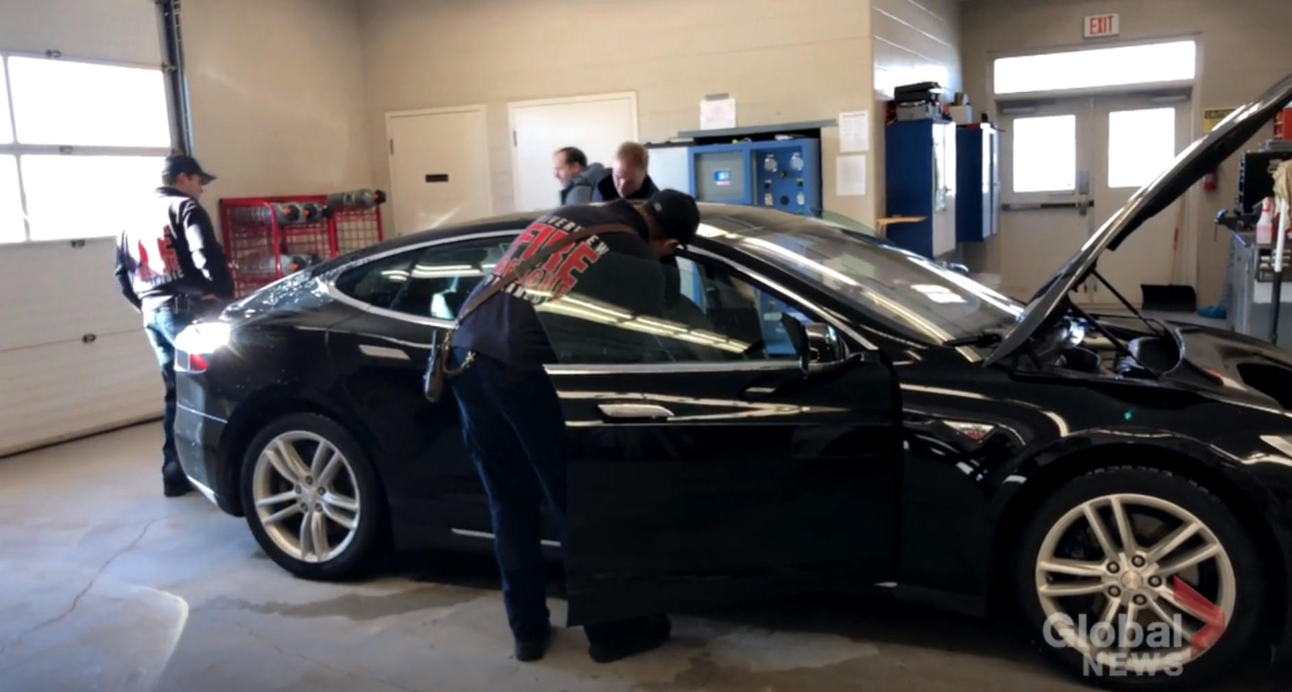 Tesla Model S firefighter training