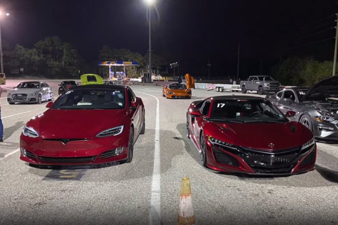 Tesla Model S vs Acura NSX