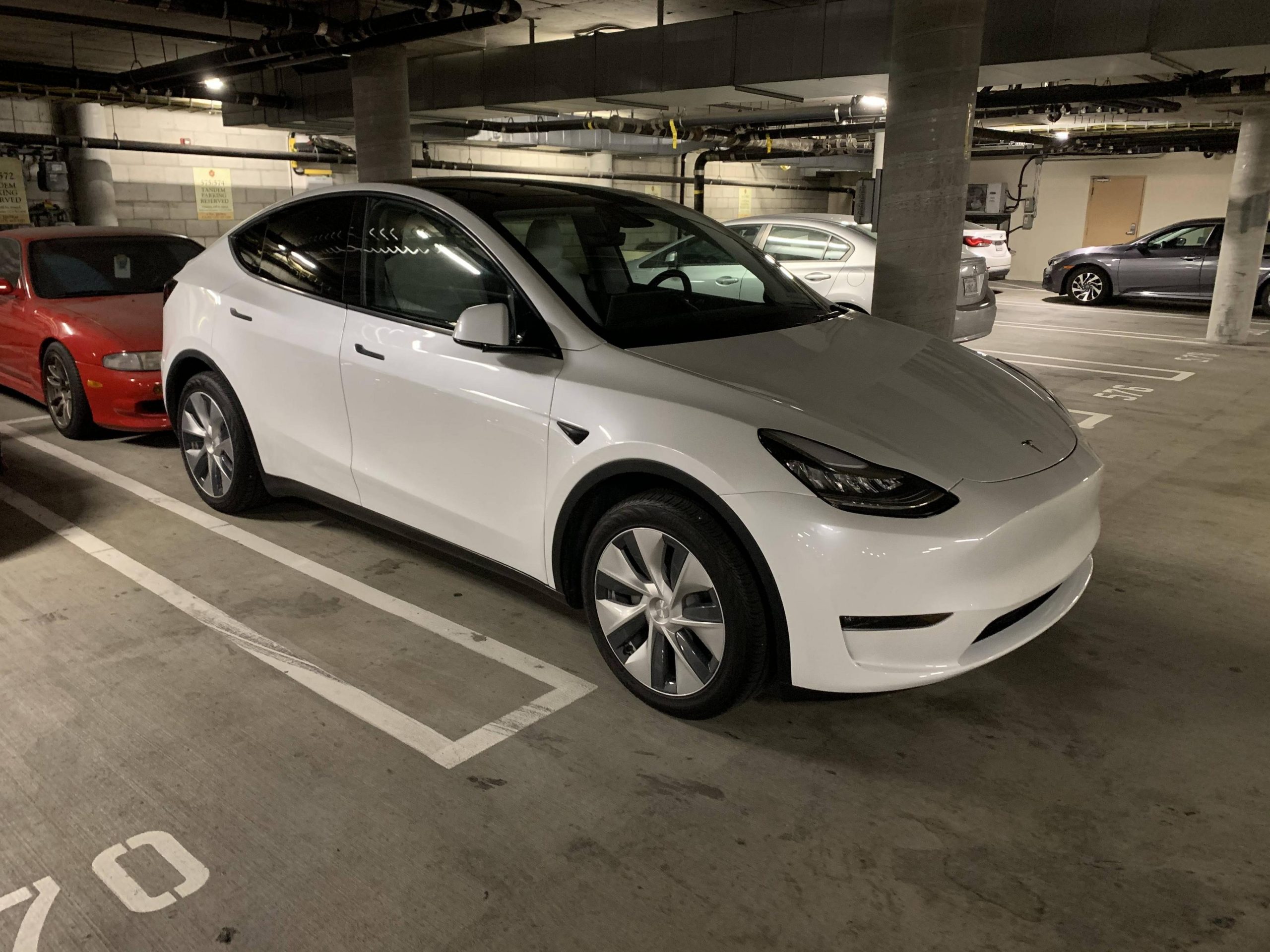 Download 2020 Tesla Model Y White Interior Images