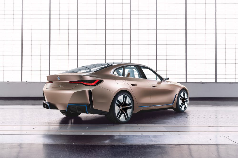 BMW i4