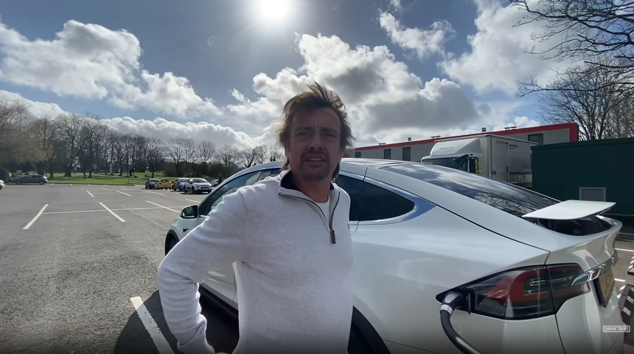 Former host Richard Hammond experiences a Tesla road trip the first time - Drive Tesla