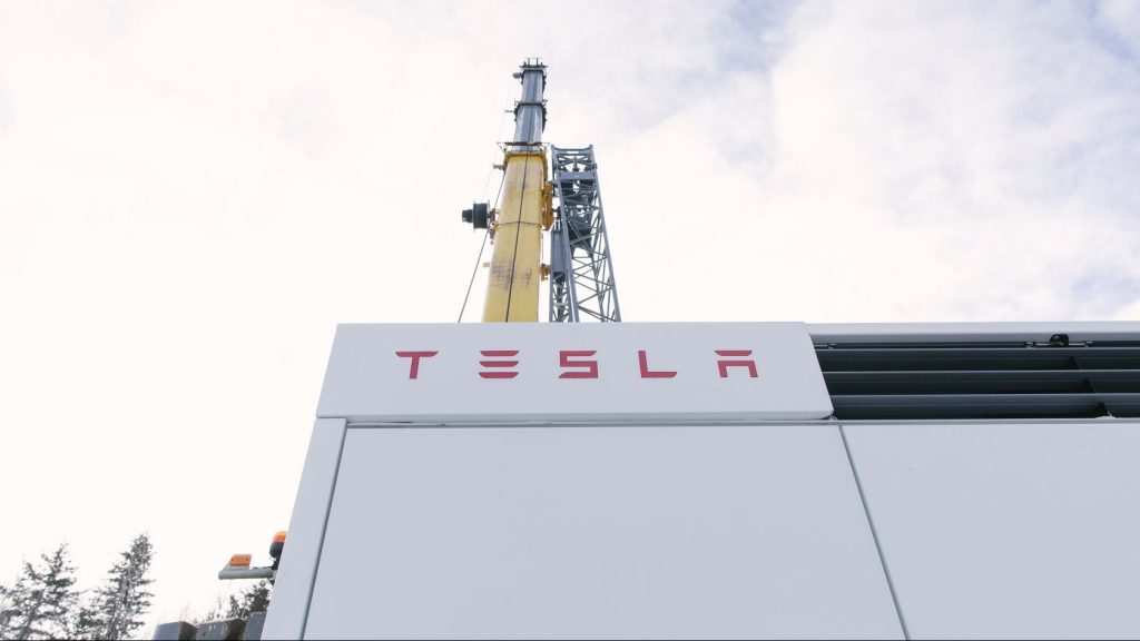 Tesla begins massive hiring campaign for Megapack factory in Lathrop Drive Tesla