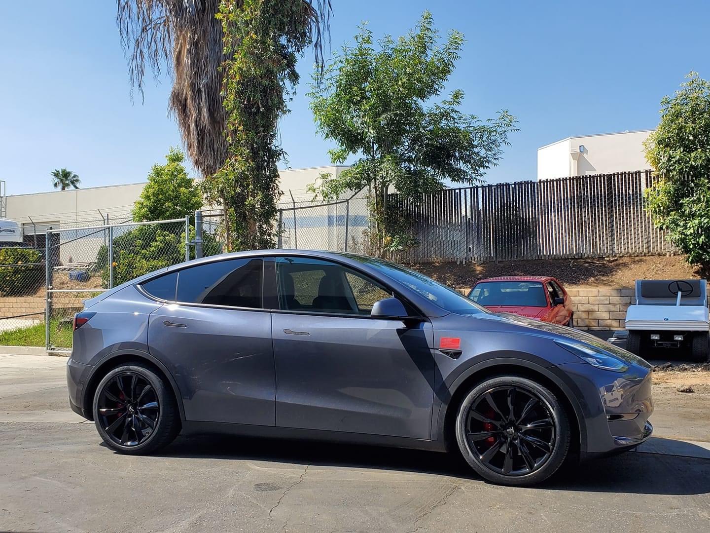 TSportline TST wheels on Tesla Model Y