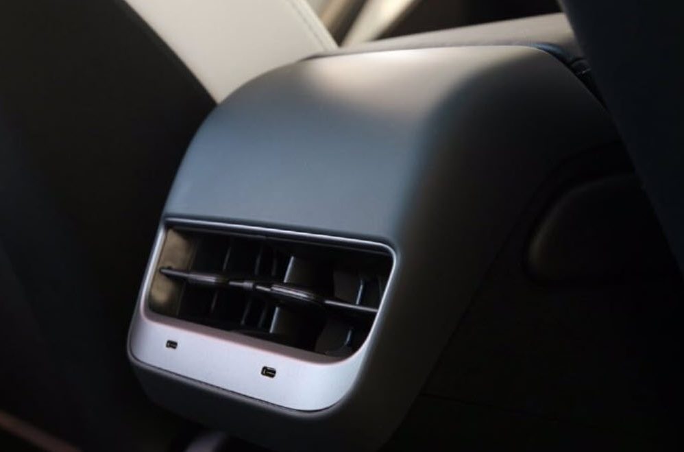Tesla Model 3 USB C ports
