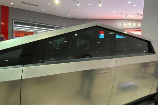 Tesla Cybertruck Petersen Museum 2