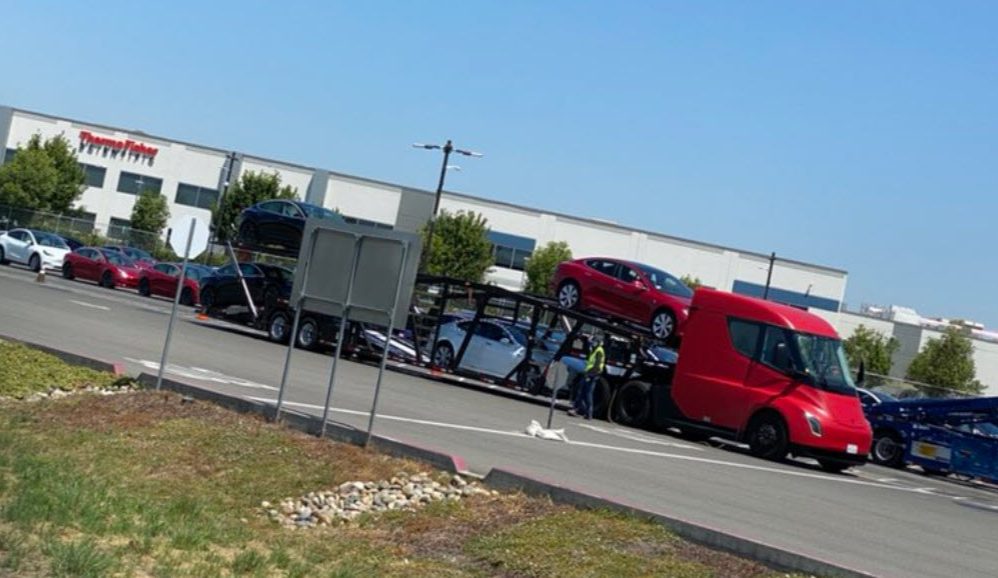 Tesla Semi delivering Tesla vehicles