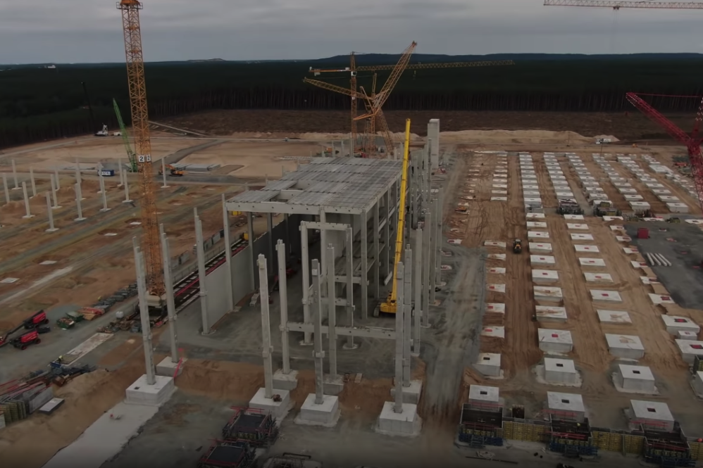 Giga Berlin construction July 2020