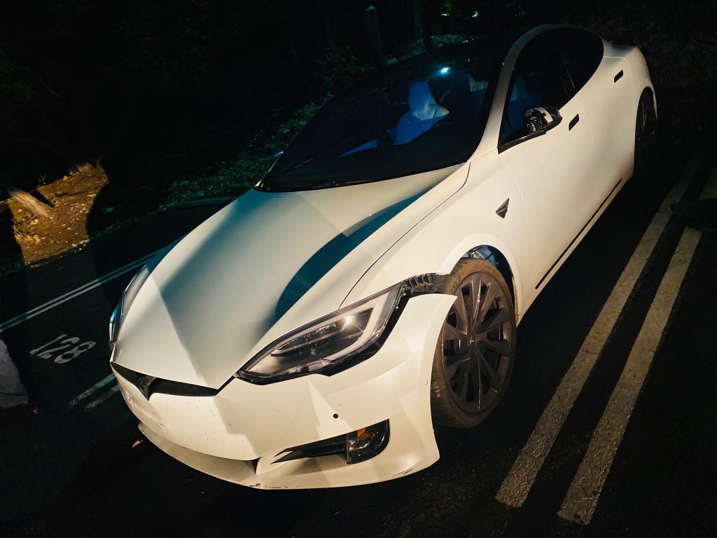 Tesla Model S valet accident