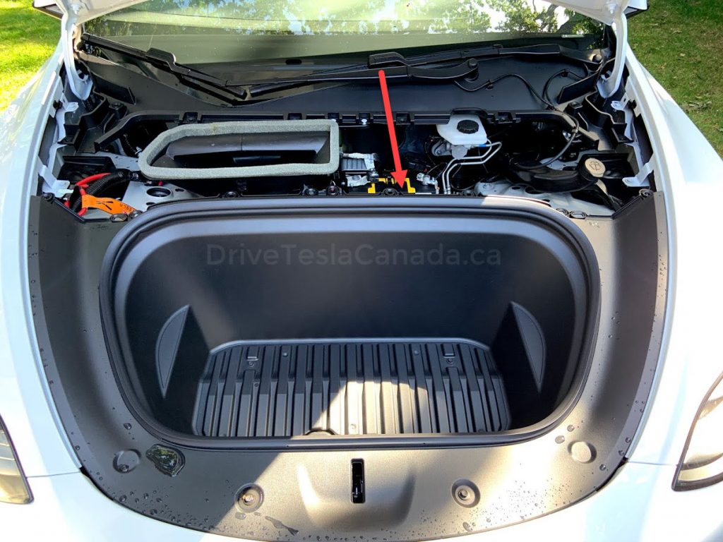 Tesla Mobile Service can now add insulation to your Model Y heat pump ...