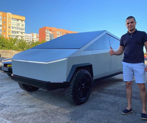 Tesla Cybertruck replica Ukraine