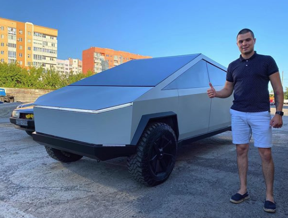 Tesla Cybertruck replica Ukraine Tesla Cybertruck replica Ukraine