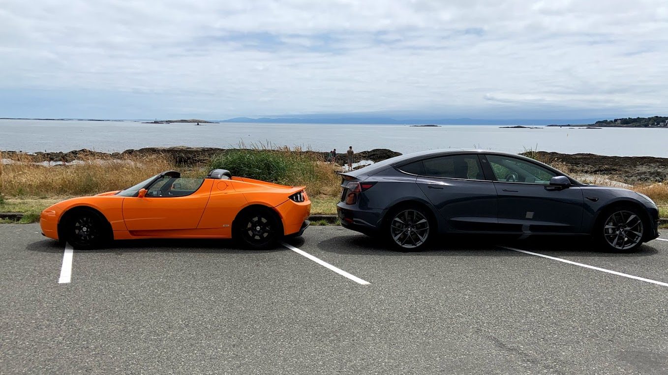 Tesla Roadster vs Model 3