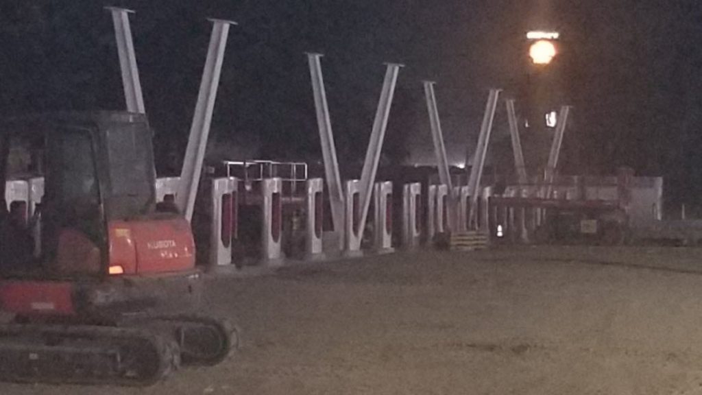 Firebaugh Tesla Supercharger