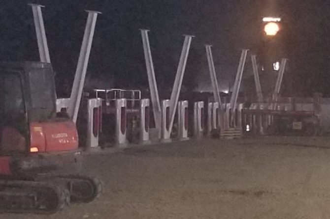 Firebaugh Tesla Supercharger