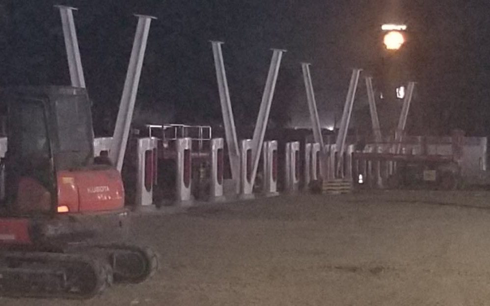 Firebaugh Tesla Supercharger