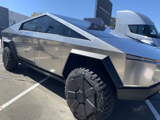 Tesla Cybertruck SV