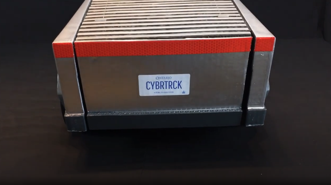 Tesla Cybertruck Transformer plate