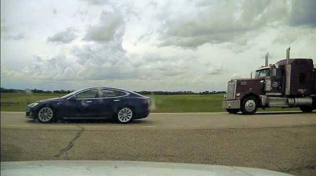 Tesla Model S Alberta