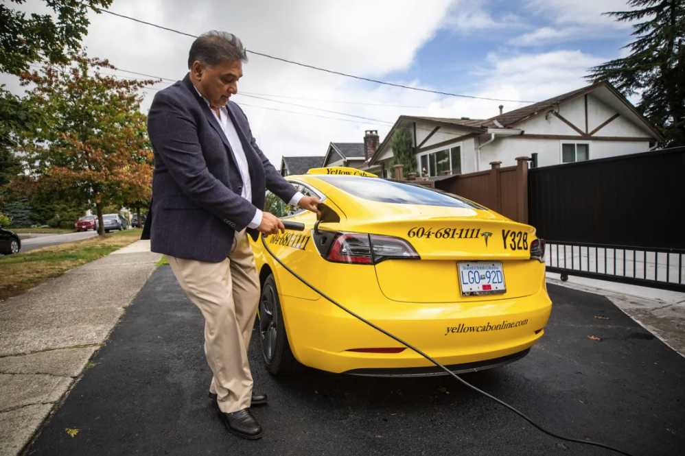 Tesla taxi Vancouver Yellow Cab