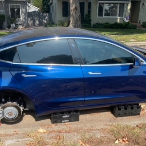 LAPD tweet Model 3 on blocks