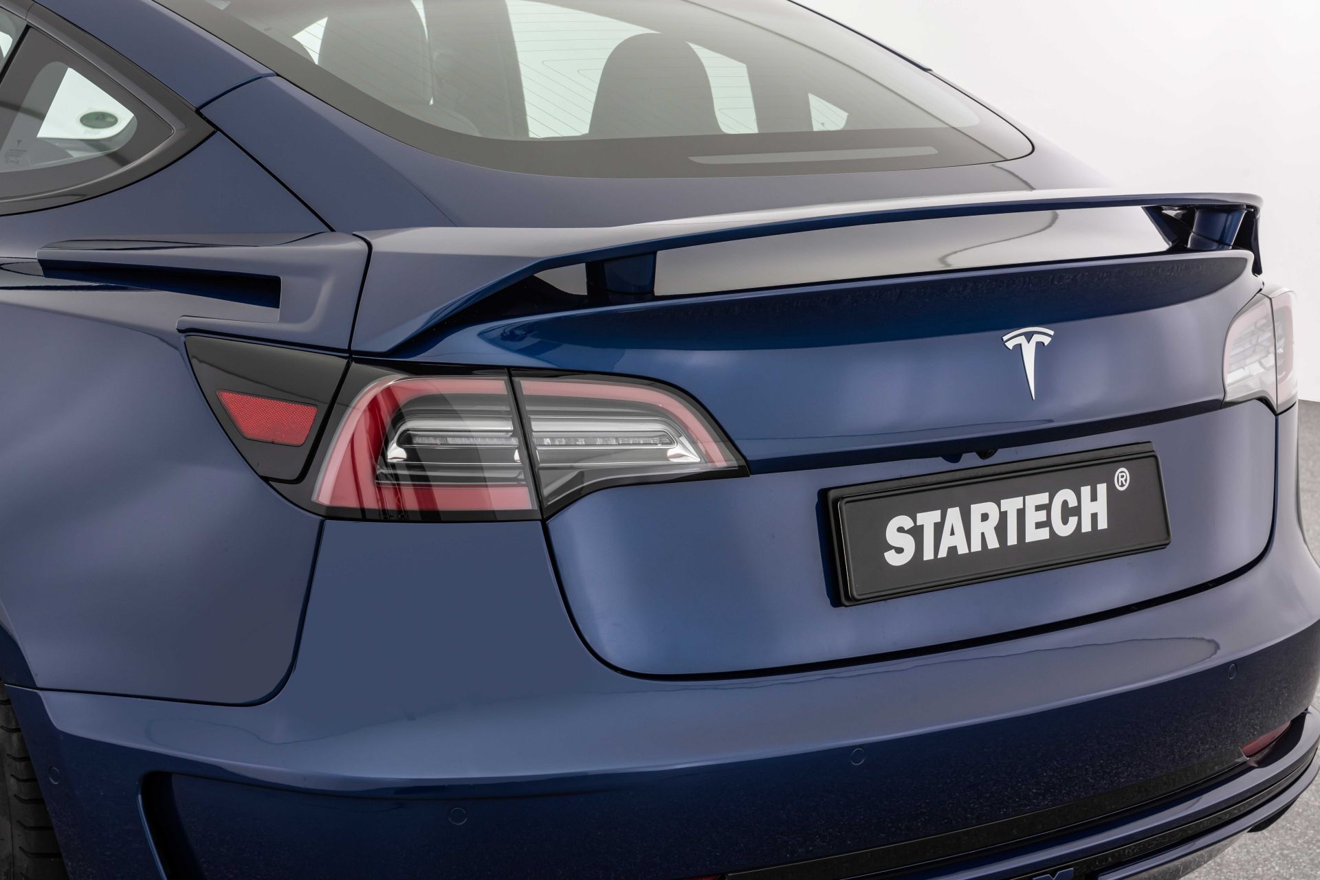 Tesla-Model-3-by-Startech-32