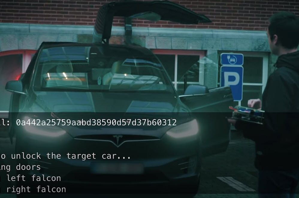 Cosic Tesla Model X hack