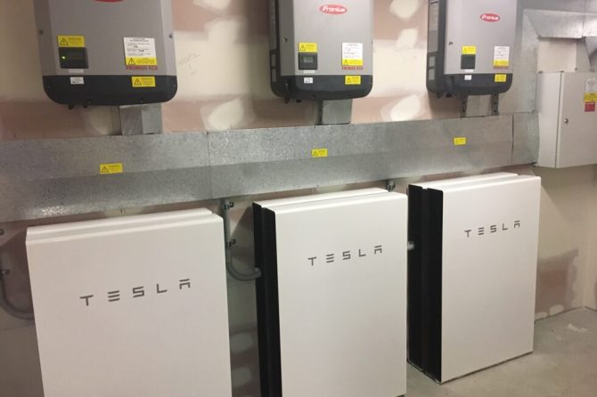 Lithgow Tesla Powerwalls