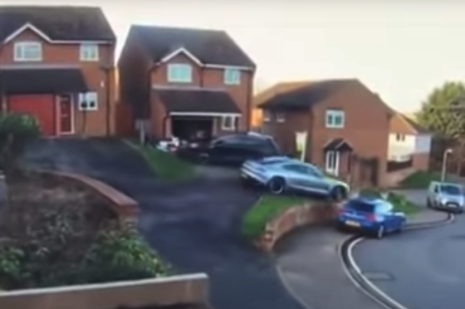 Porsche Taycan parking fail