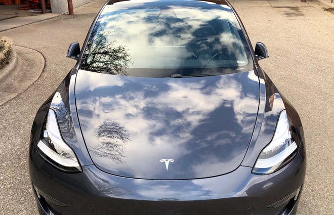 Holland Police Tesla Model 3