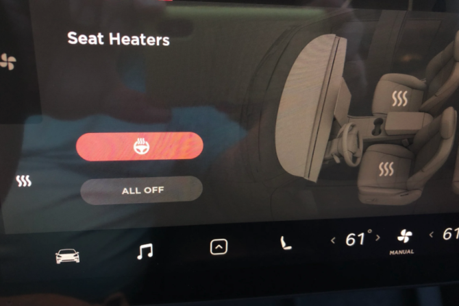 Model 3 heated steering wheel controls