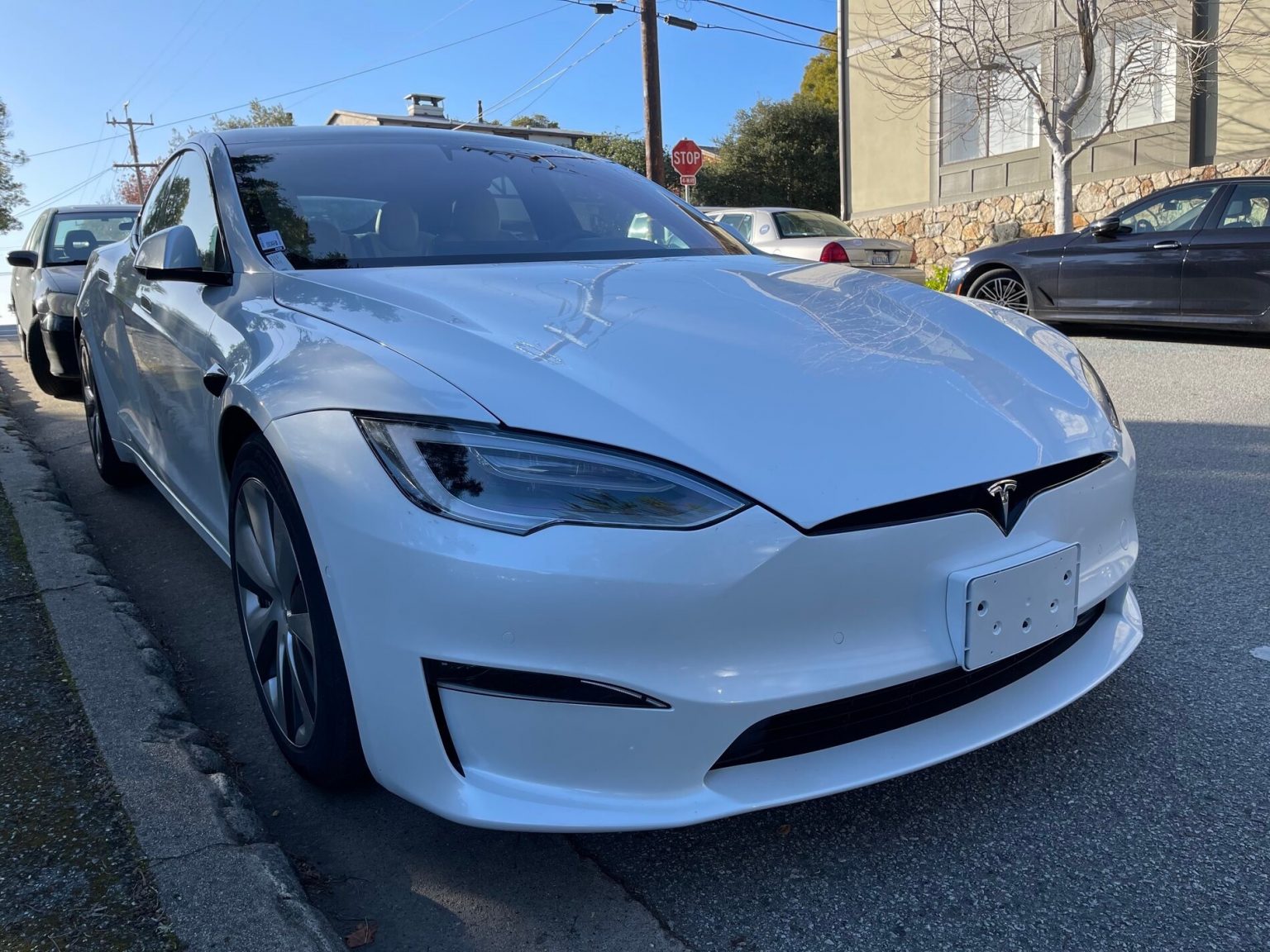 Detailed Comparison Between The Old And New Tesla Model 3 Headlights