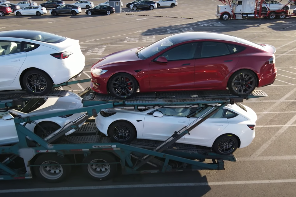 Refresh Tesla Model S car carrier